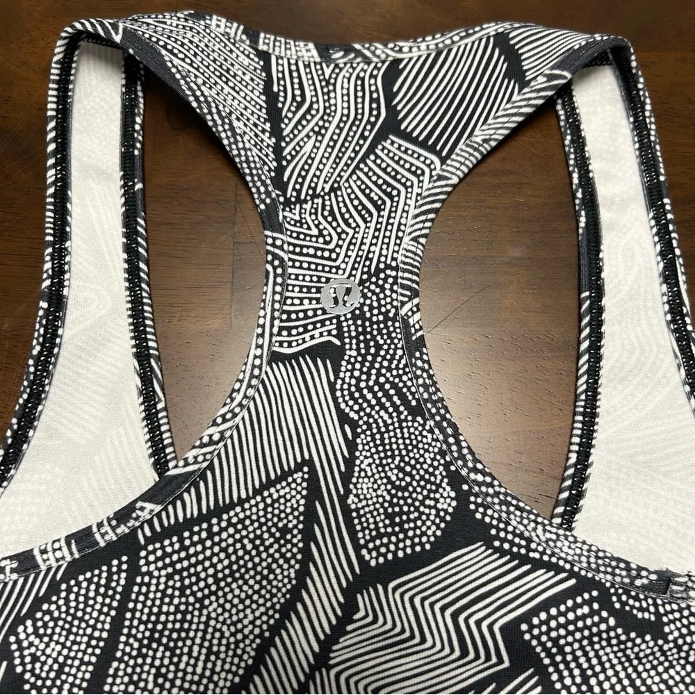 Lululemon Cool Racerback Tank Top Shirt in Dottie Tribe Print White Black Size 4